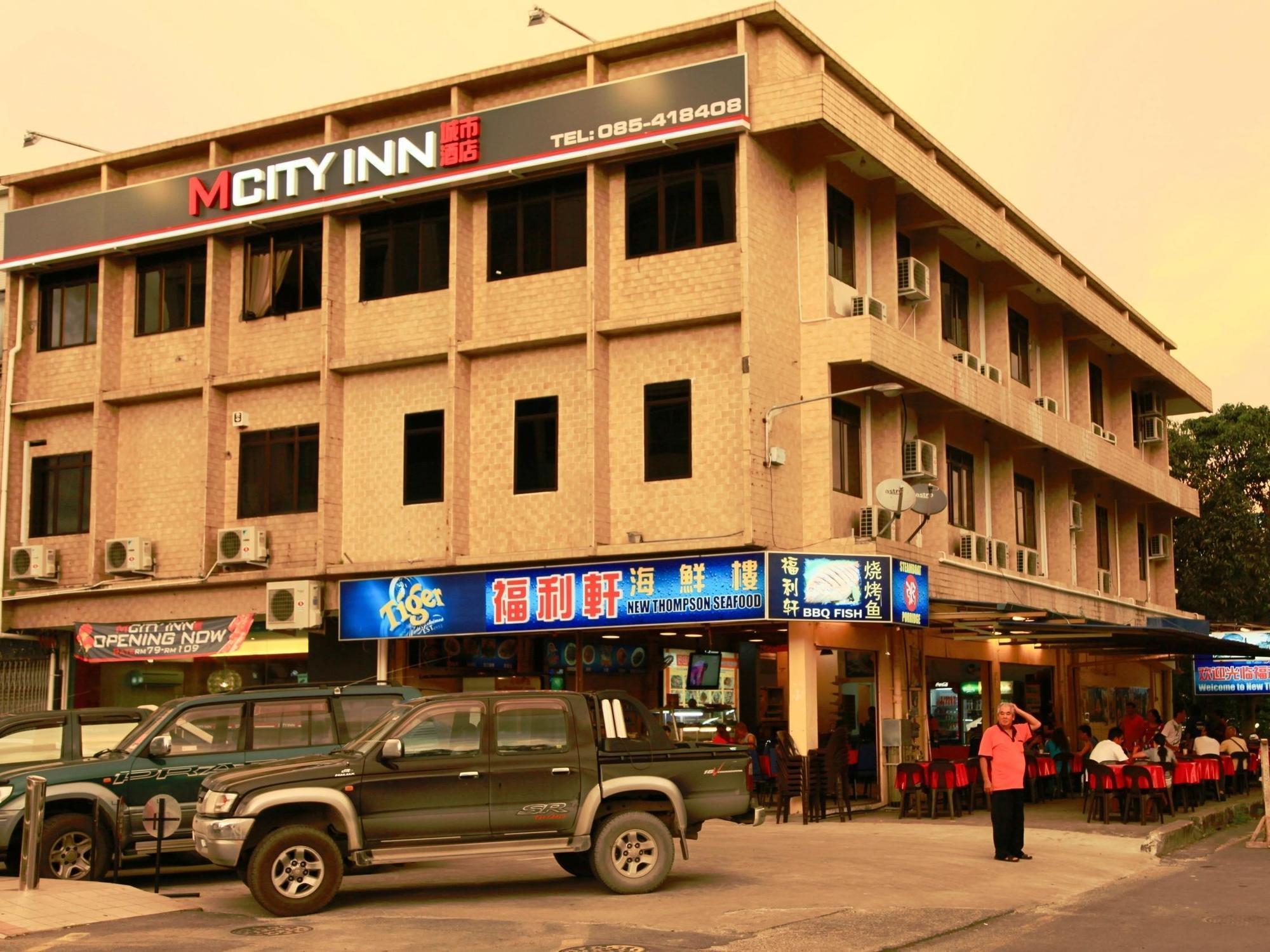 Mcity Inn Miri Esterno foto
